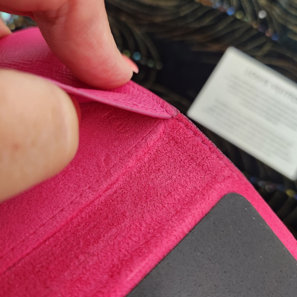Loius Vuitton Phone Case - Picture 7 of 9